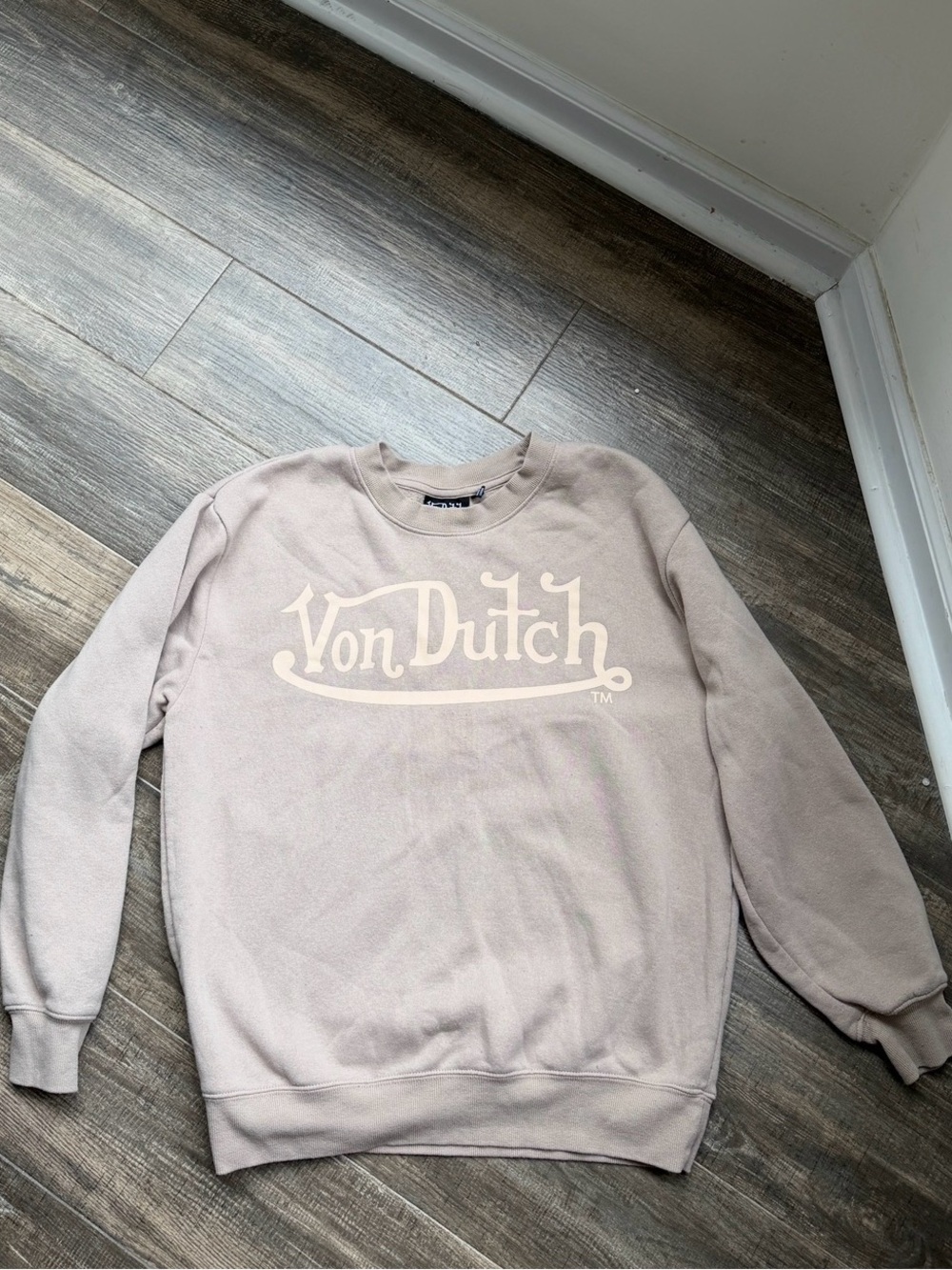 Von Dutch crewneck sweatshirt with white 'Von Dutch' logo, size M